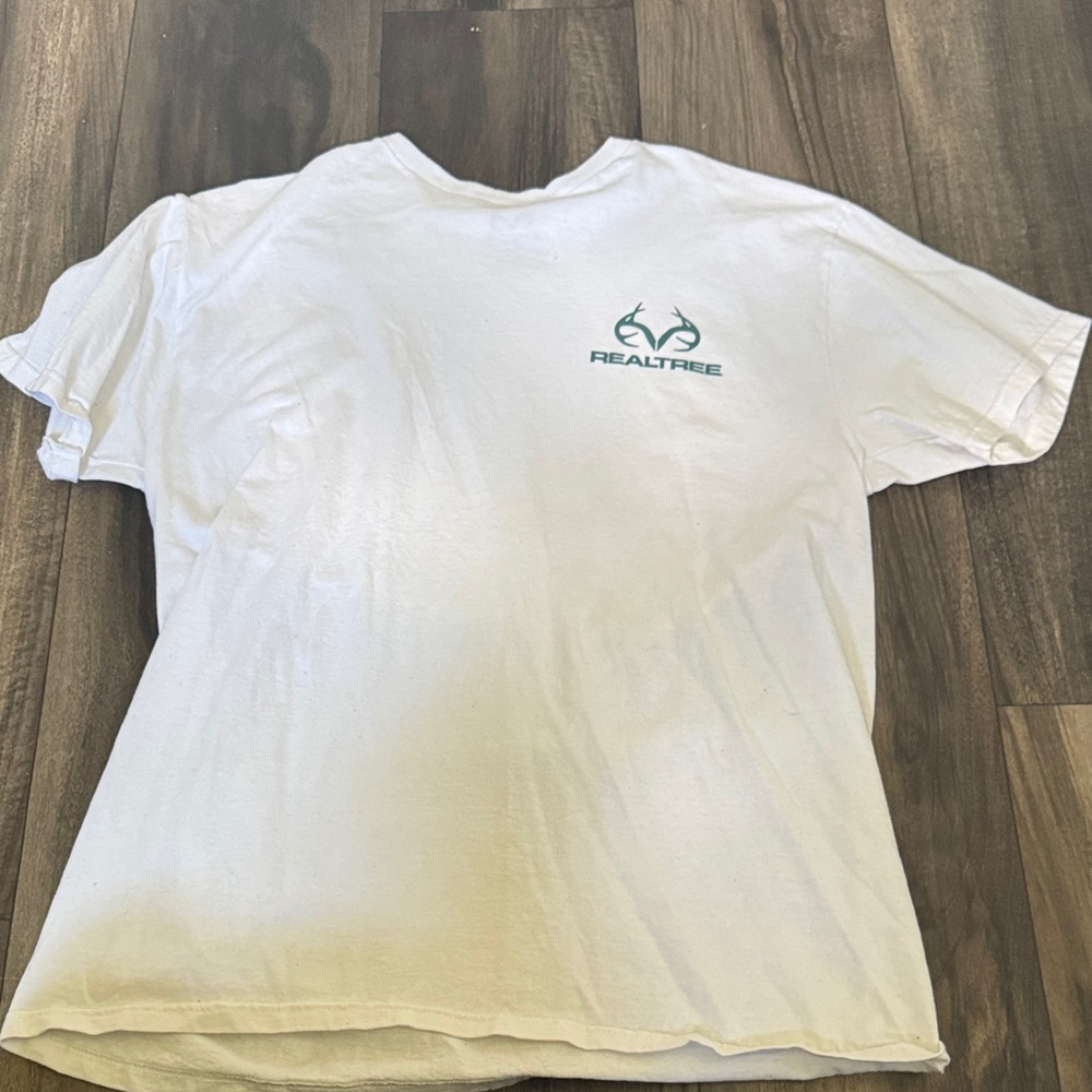 Realtree White and Green Men's Short Sleeve Tee